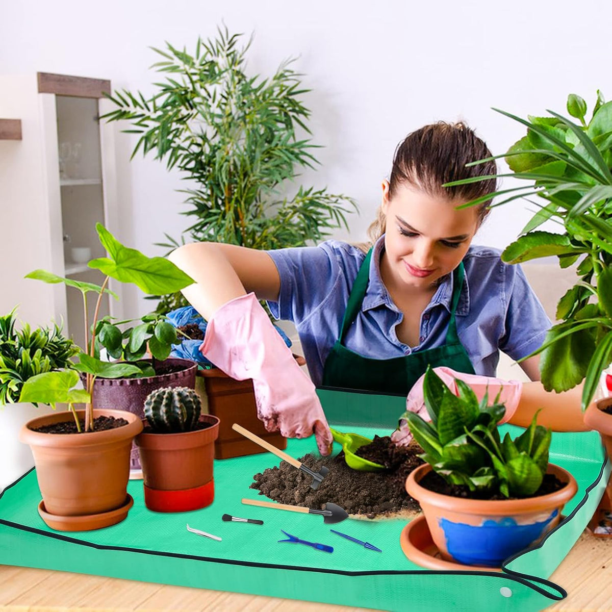 2-Pack Repotting Mats with 6 Mini Gardening Tools